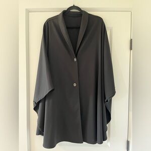 Elegant design black cape